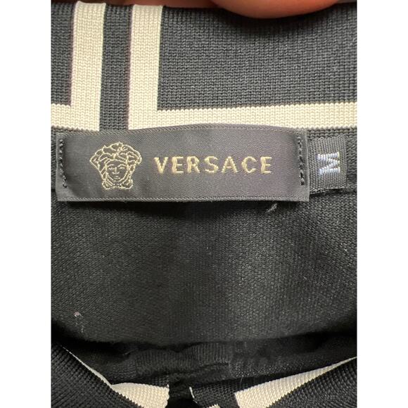 Polo Shirt Woman's With a Versace Logo Size M, Great Condition like new - Picture 7 of 9